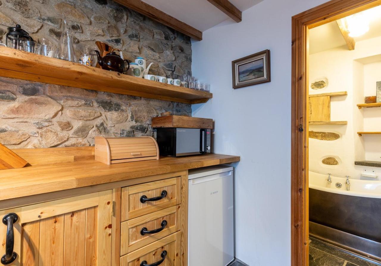 Bwthyn Capten - A Charming Cottage For Up To 6 Newport  Dış mekan fotoğraf