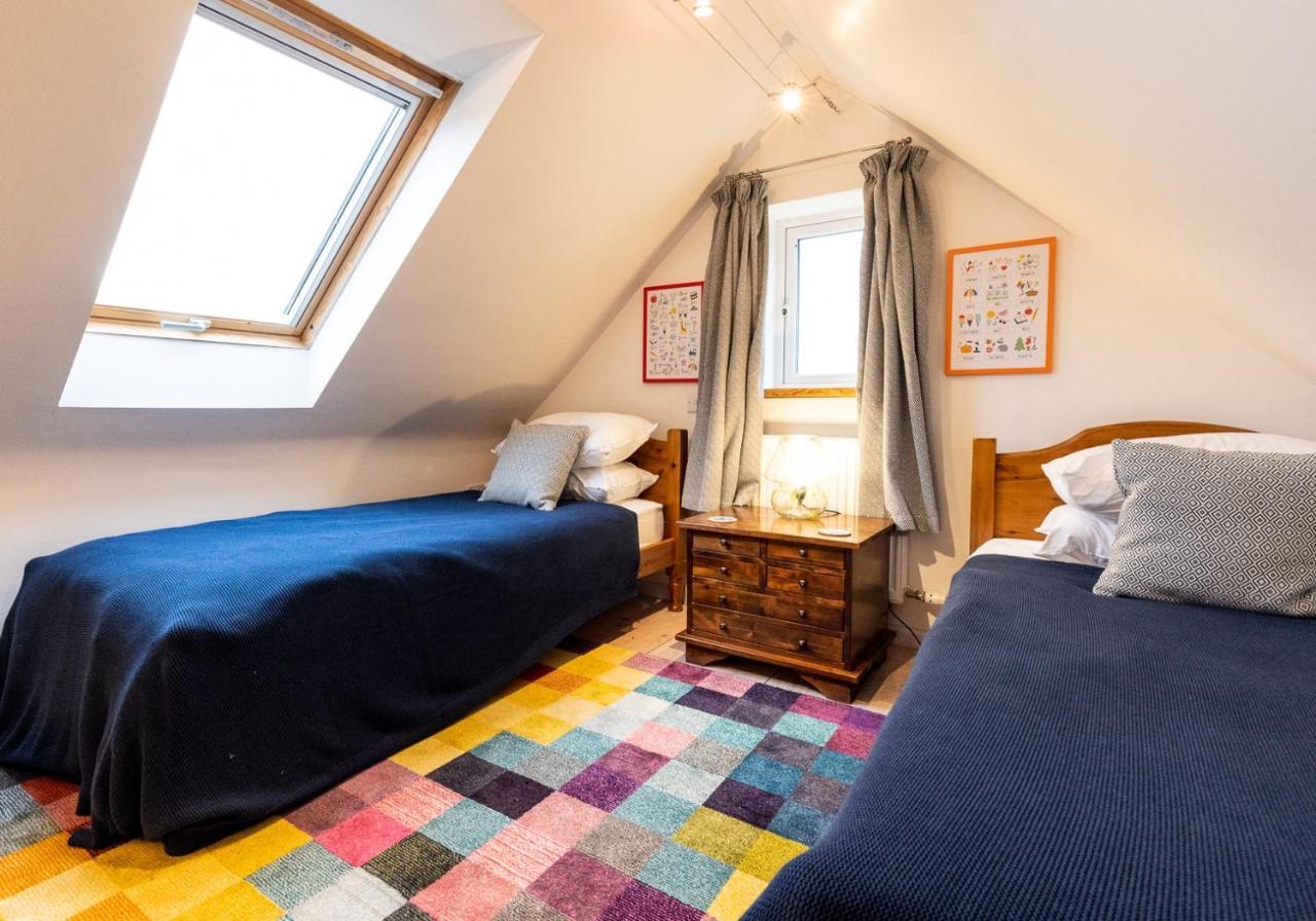 Bwthyn Capten - A Charming Cottage For Up To 6 Newport  Dış mekan fotoğraf