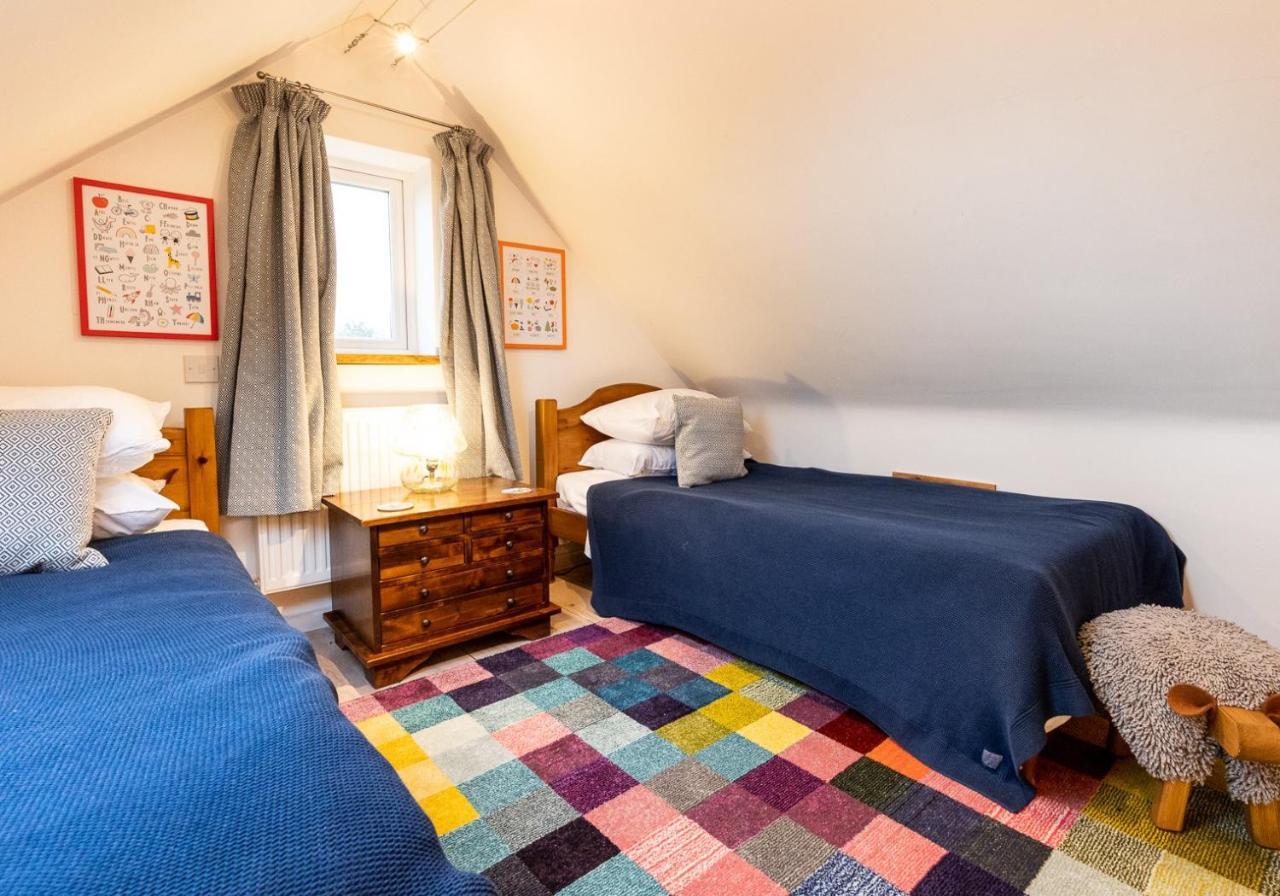 Bwthyn Capten - A Charming Cottage For Up To 6 Newport  Dış mekan fotoğraf