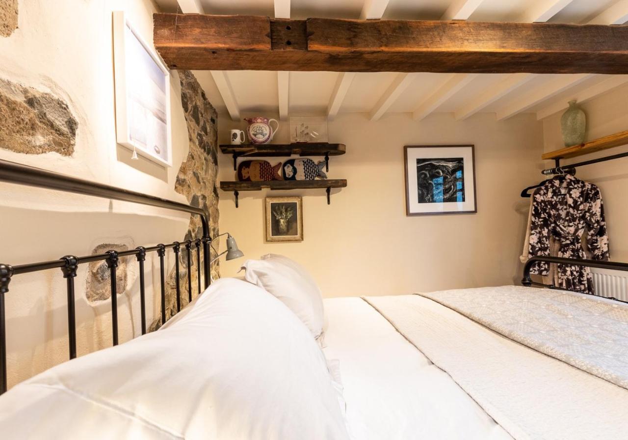 Bwthyn Capten - A Charming Cottage For Up To 6 Newport  Dış mekan fotoğraf